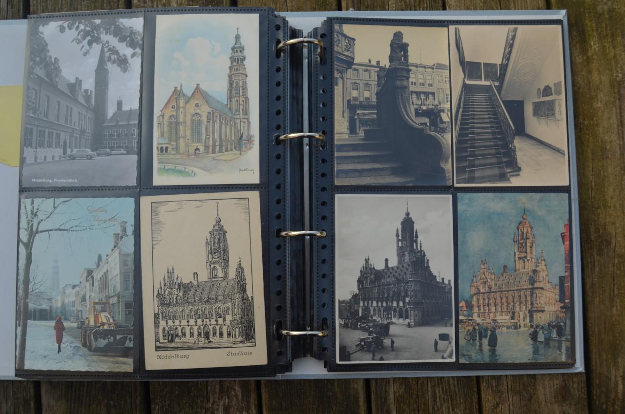 Map met 189 ansichten Middelburg na 1940 in goede staat