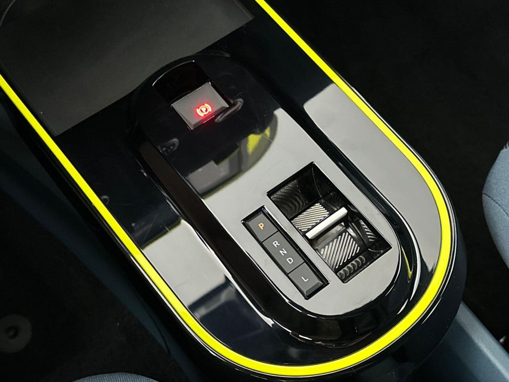 Fiat Panda grande 1.2 hybrid icon sensoren achter | apple carplay & android