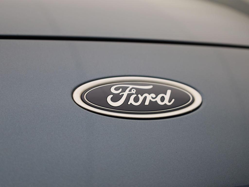 Ford Focus clipper 1.0i ecoboost mhev 114kw titanium winterpack | b&o sound