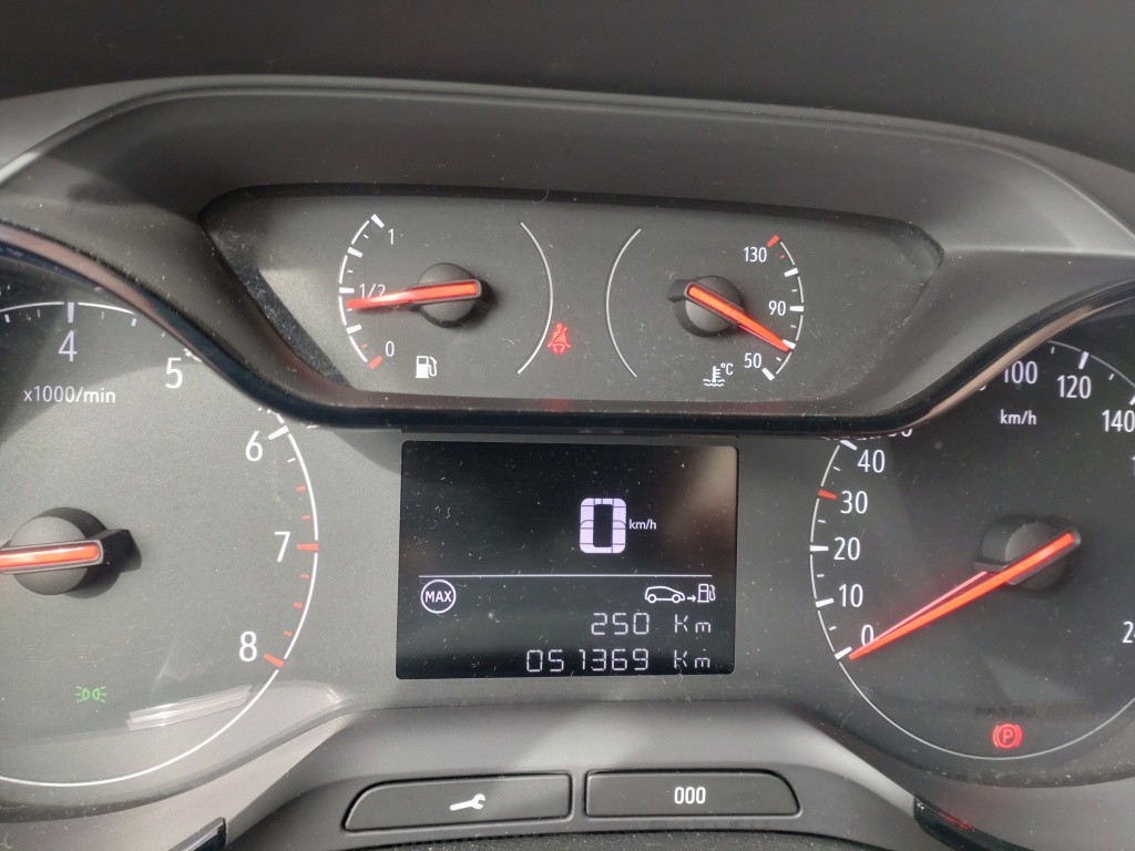 Opel Crossland X 1.2 online edition