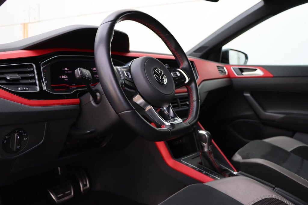 Volkswagen Polo 2.0 tsi gti