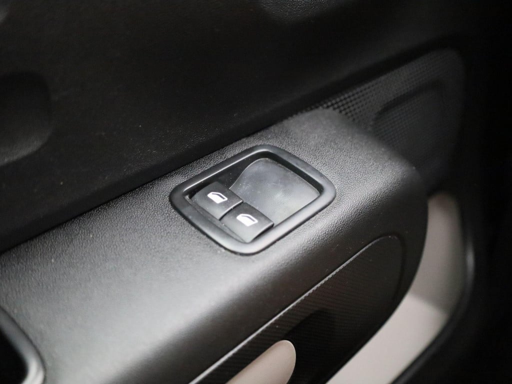 Citroen C3 1.2 puretech feel | apple carplay / android auto | climate contr