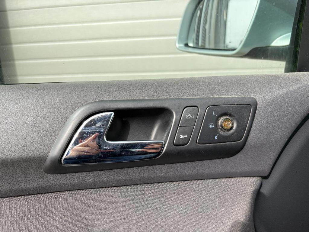 Volkswagen Polo 1.4-16v comfortline/jaar apk/airco/cruise control/