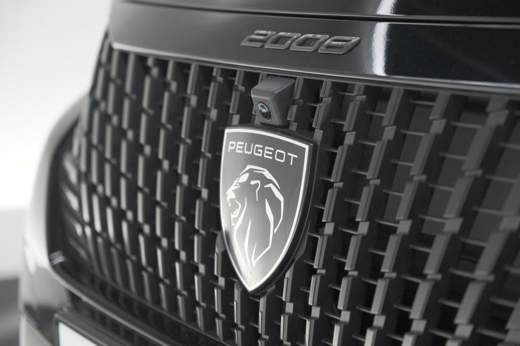 Peugeot 2008 1.2 hybrid 145 allure | 360 camera | adaptieve cruise control 