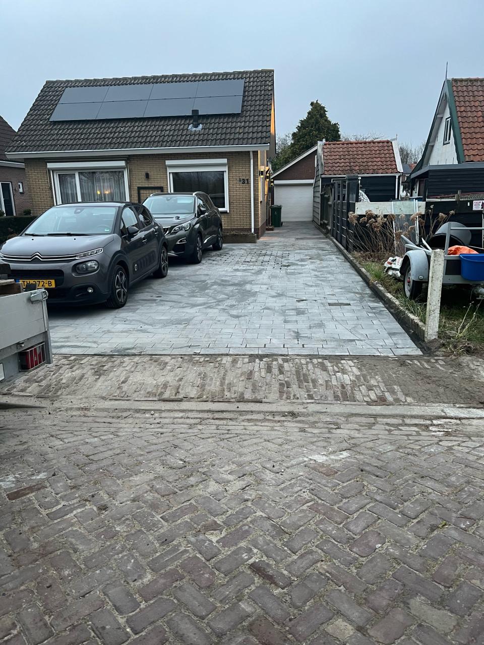 B&G Zeeland - Voor al uw straat en grondwerk