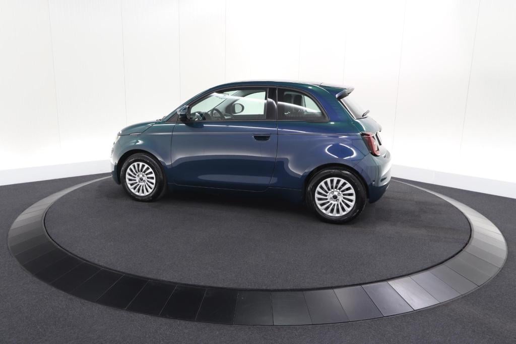Fiat 500 urban 42 kwh | 96,9% soh | 3 fase laadfunctie | camera | apple car