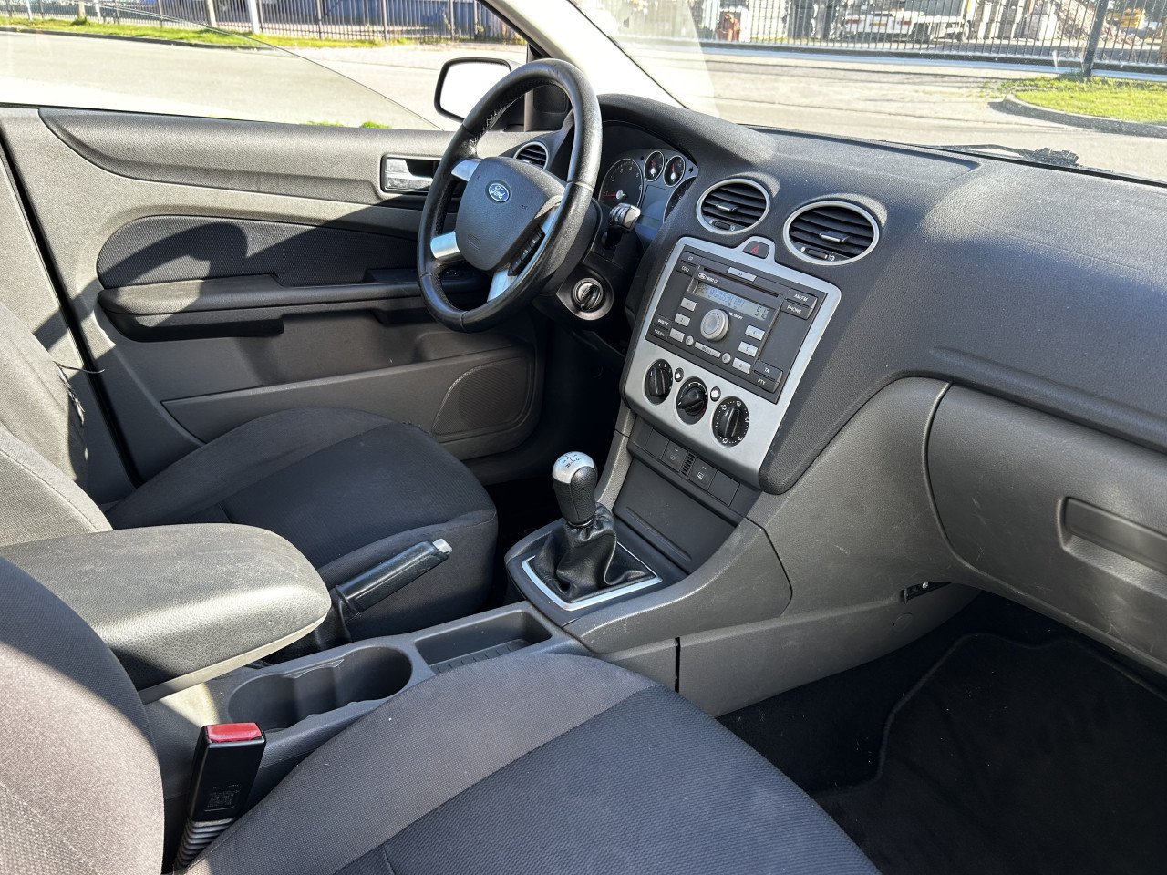 Ford Focus Wagon 1.6-16V Ambiente/INRUILKOOPJE/CRUISE CONTR