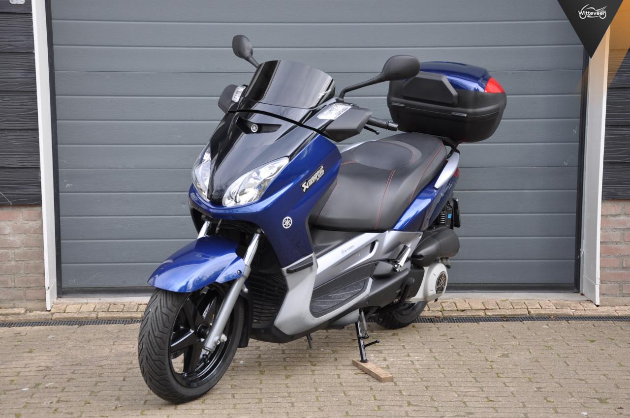 Yamaha X-max 250 12500 kilometers , Akrapovic