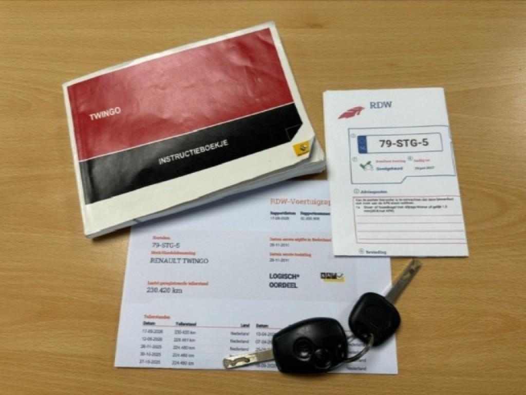 Renault Twingo 1.2-16v night & day airco cruise-ctrl trekhaak apk 09-2027