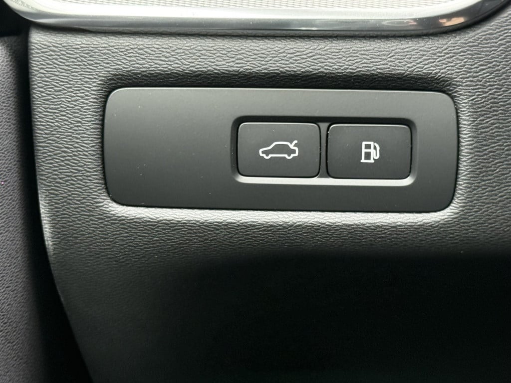 Volvo XC60 t8 455pk recharge ultra black ed| pano| 360 camera| stoel.vent|