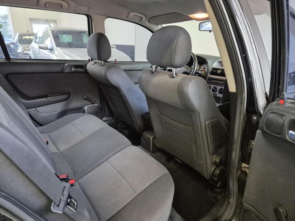 Opel Astra wagon 1.6-16v sport / nieuwe apk / nieuwe banden