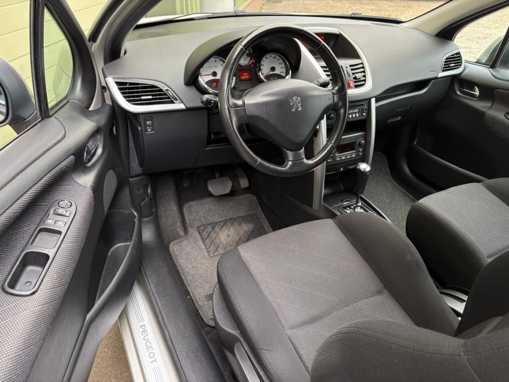 Peugeot 207 1.6 vti xs pack automaat