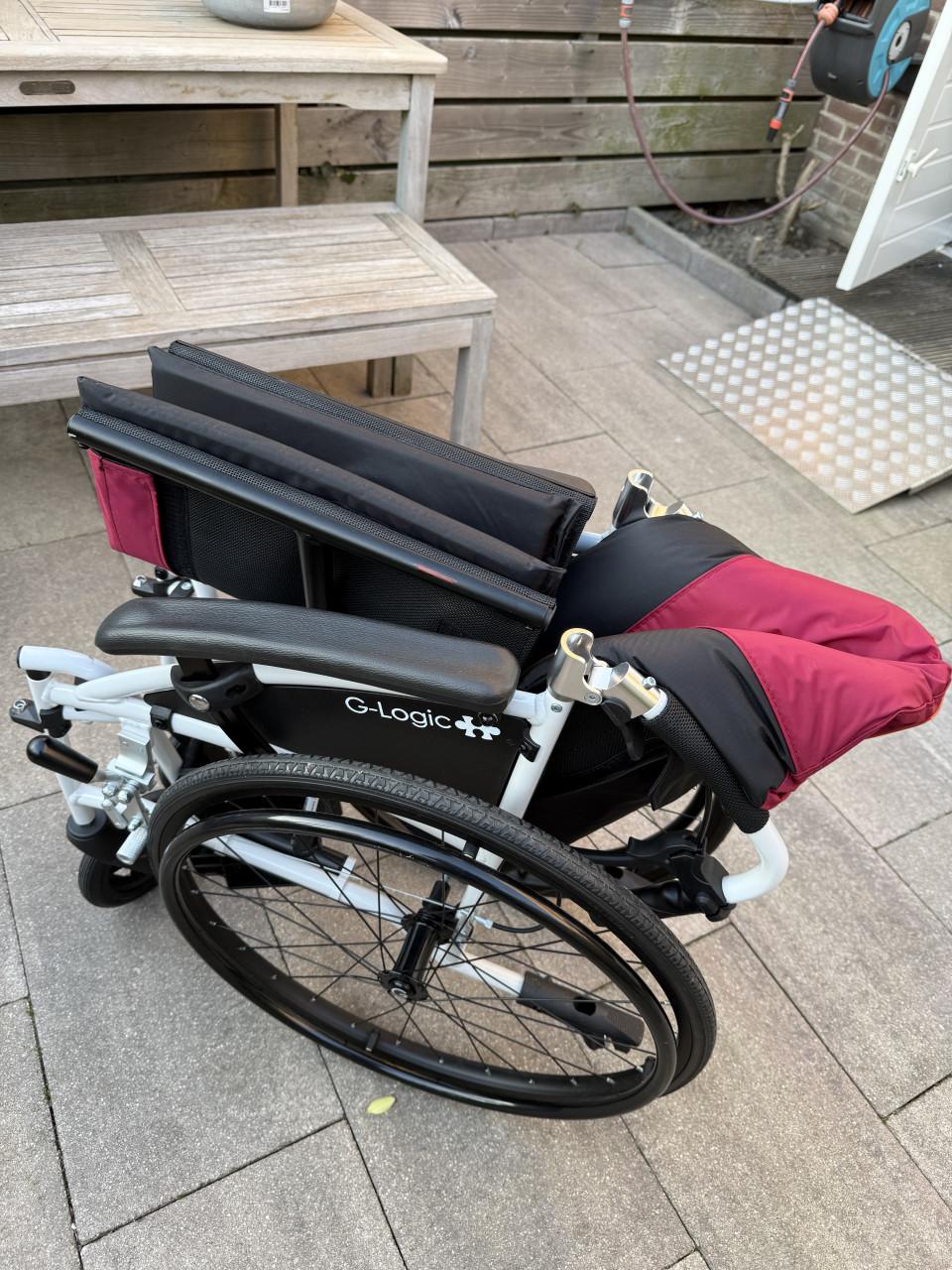 ROLSTOEL LICHTGEWICHT OPVOUWBAAR