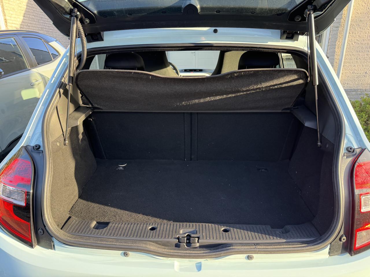 Renault Twingo 1.0 SCe uit 2016 met airco, cruise control, Apple carplay