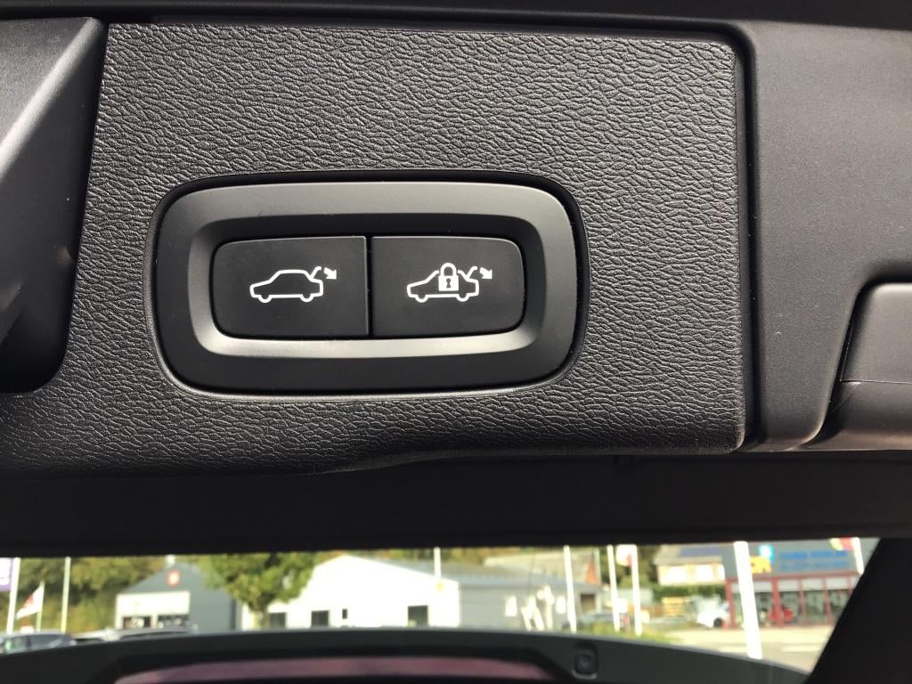 Volvo XC60 t5 254pk awd inscription| panodak| adap.criose| luchtvering| tre