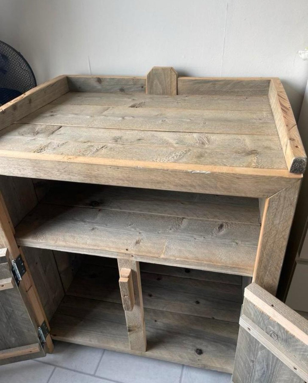 Mooie steigerhouten commode/ kast