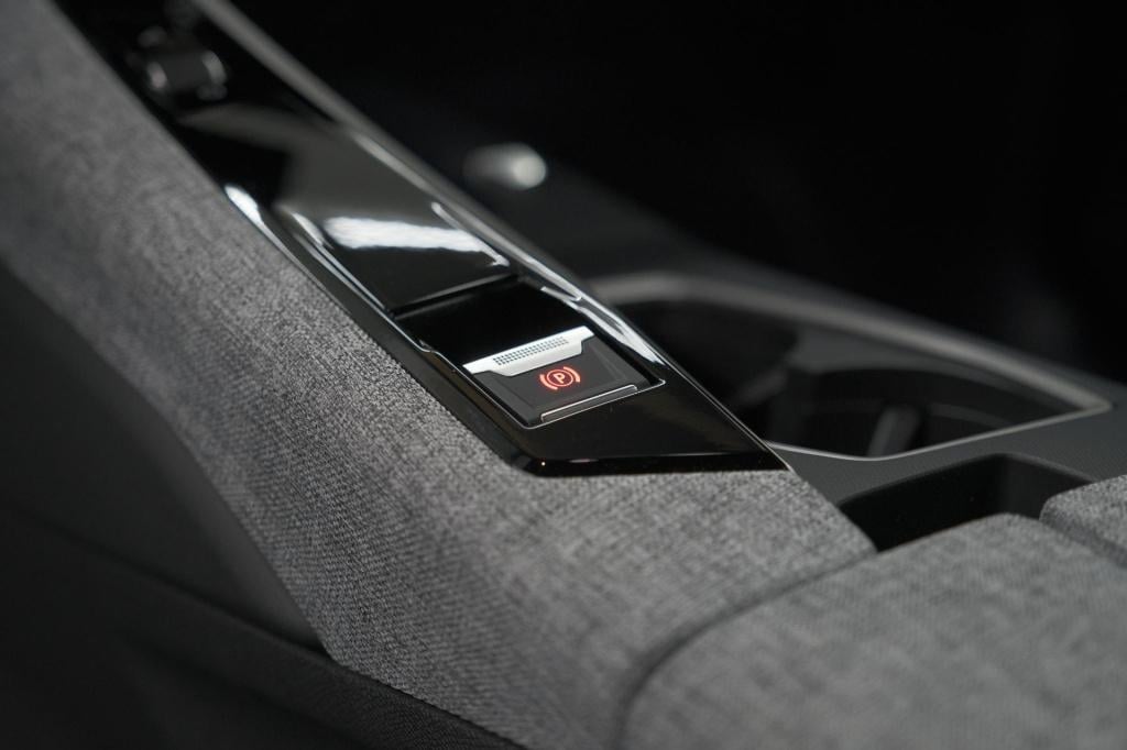 Peugeot 3008 1.2 hybrid 136 gt | elektrische kofferklep | camera | adaptiev