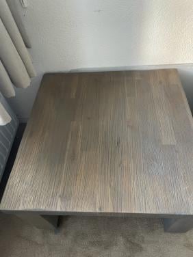 Robuuste houten salontafel