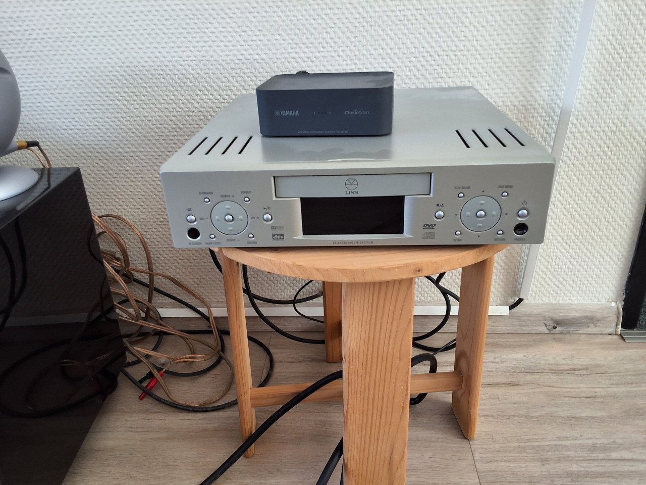 Linn, surround set met radio cd dvd , met keff boxen , en yamaha wxad 10.