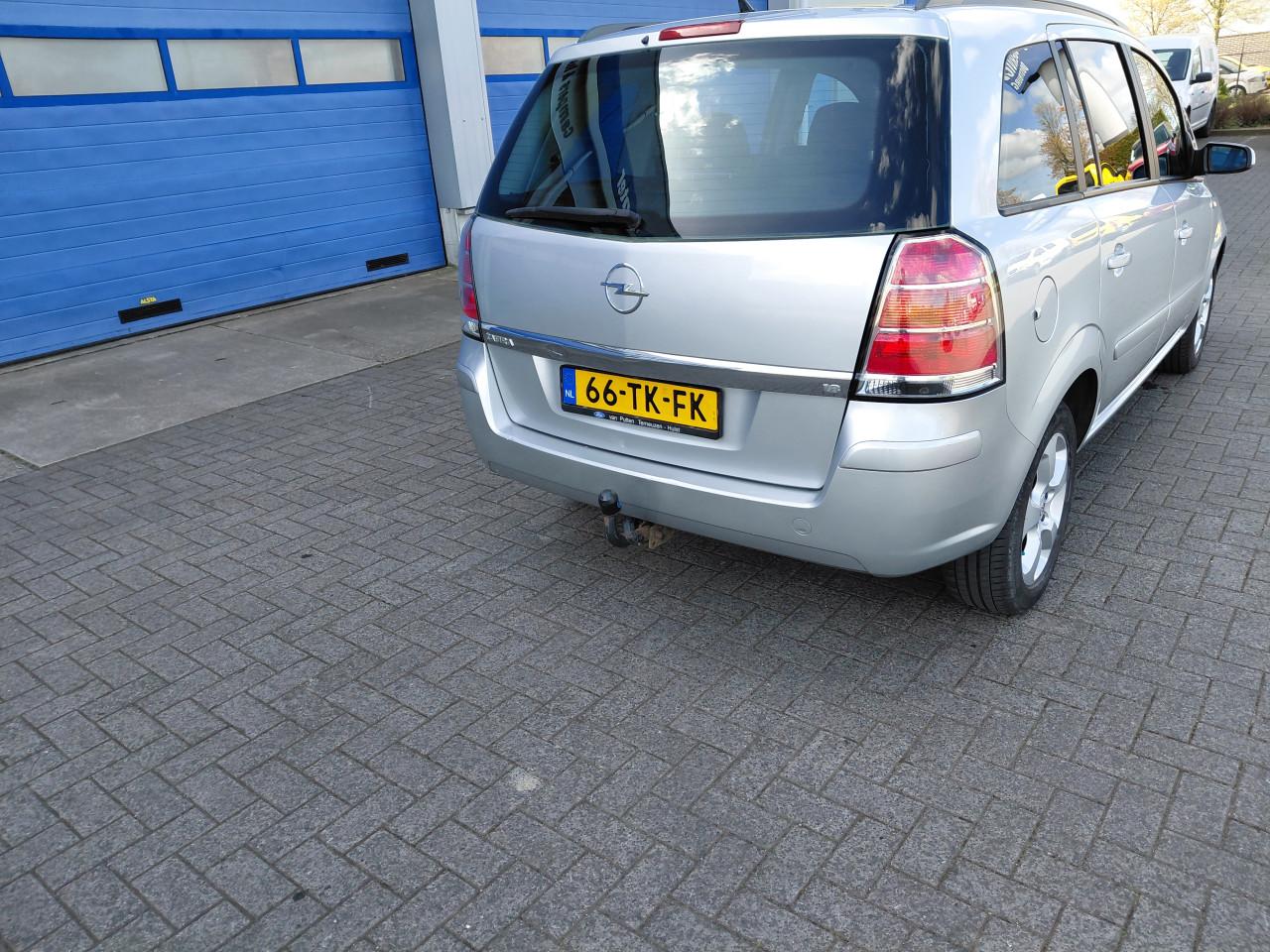 Opel Zafira B 1,8