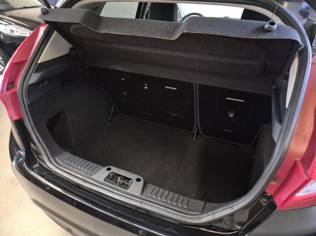 Ford Fiesta 1.4 titanium / automaat / nieuwe distriebutieriem