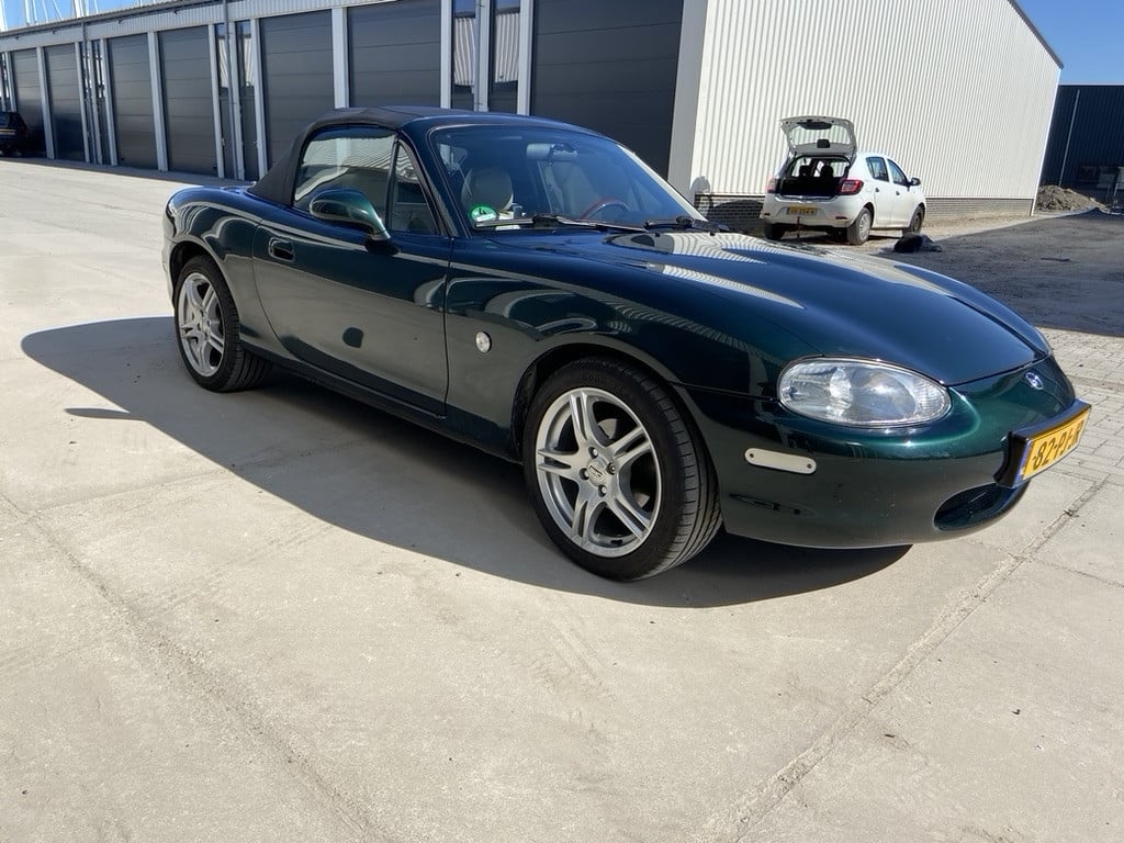Mazda MX 5 in showroomconditie