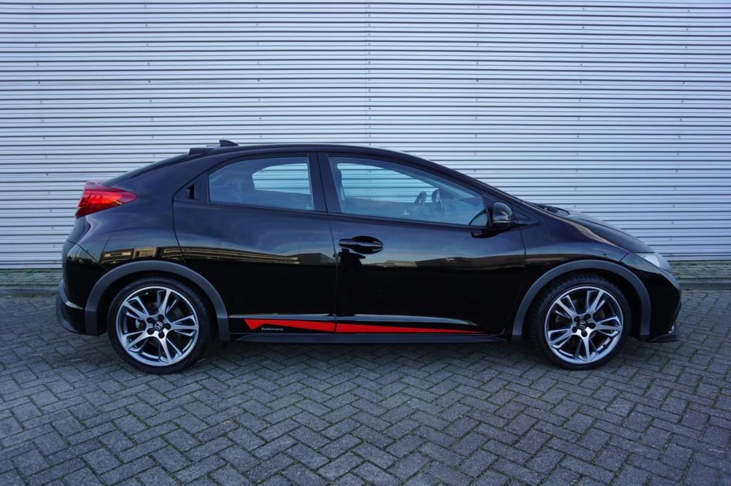 Honda Civic 1.8 sport navi / climate / trekhaak / led / lm velgen