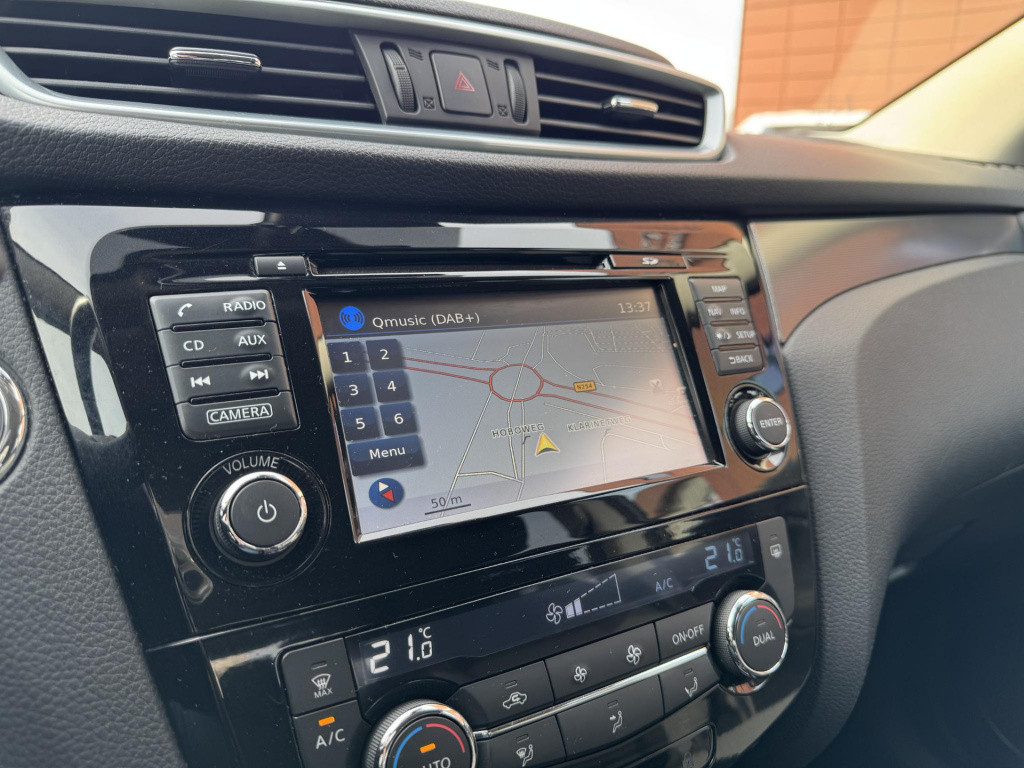 Nissan Qashqai 1.2 n-connecta design pack