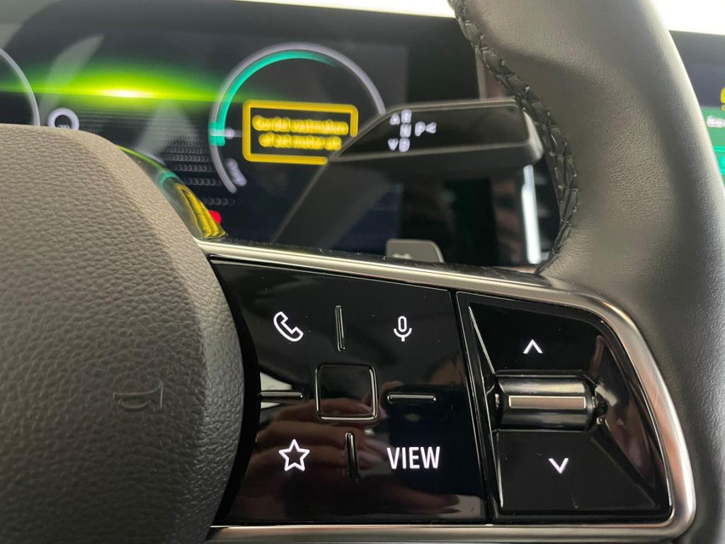 Renault Megane E-tech ev40 boost charge equilibre