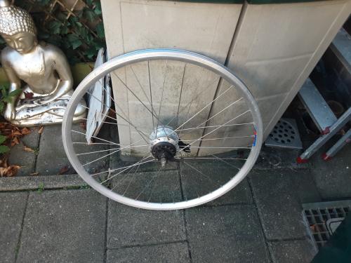 Shimano Nexus 28 inch achterwiel, 7 speed,rollerbrake rem