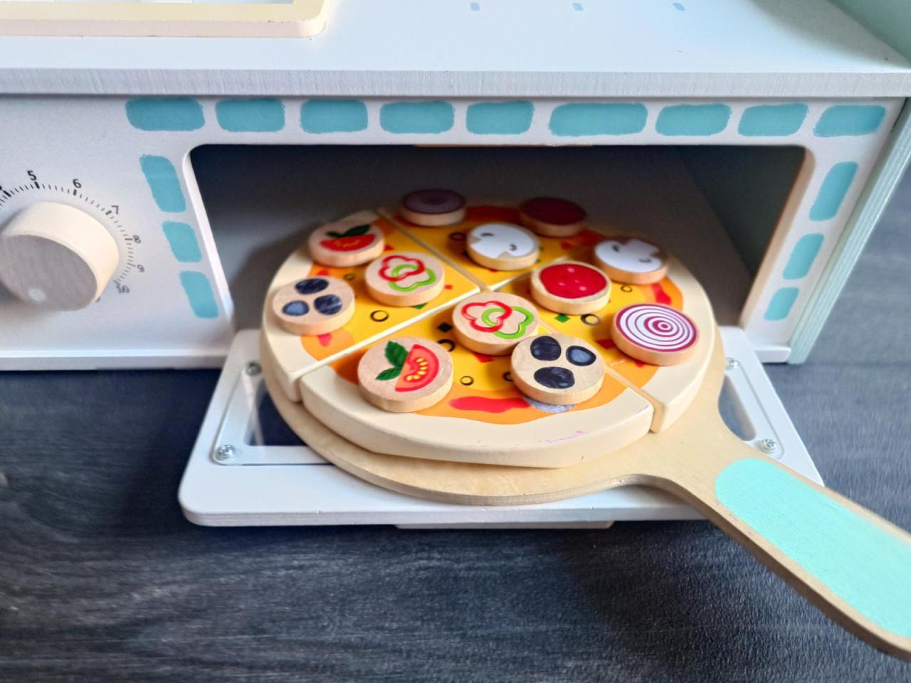 Houten pizza oven /keuken met accesoires