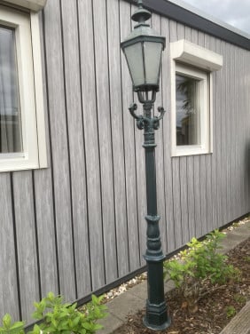 Gietijzeren tuinlantaarn