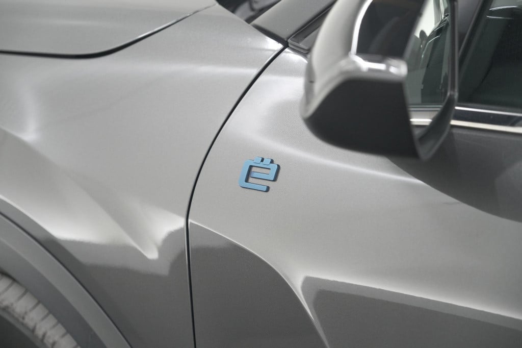 Citroen Ë-c4 shine 50 kwh | camera | pack winter | apple carplay | navigati