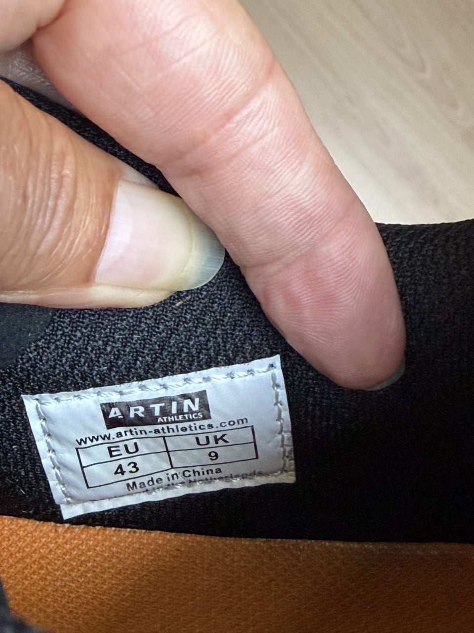 Artin mesh trainer zwart maat 43