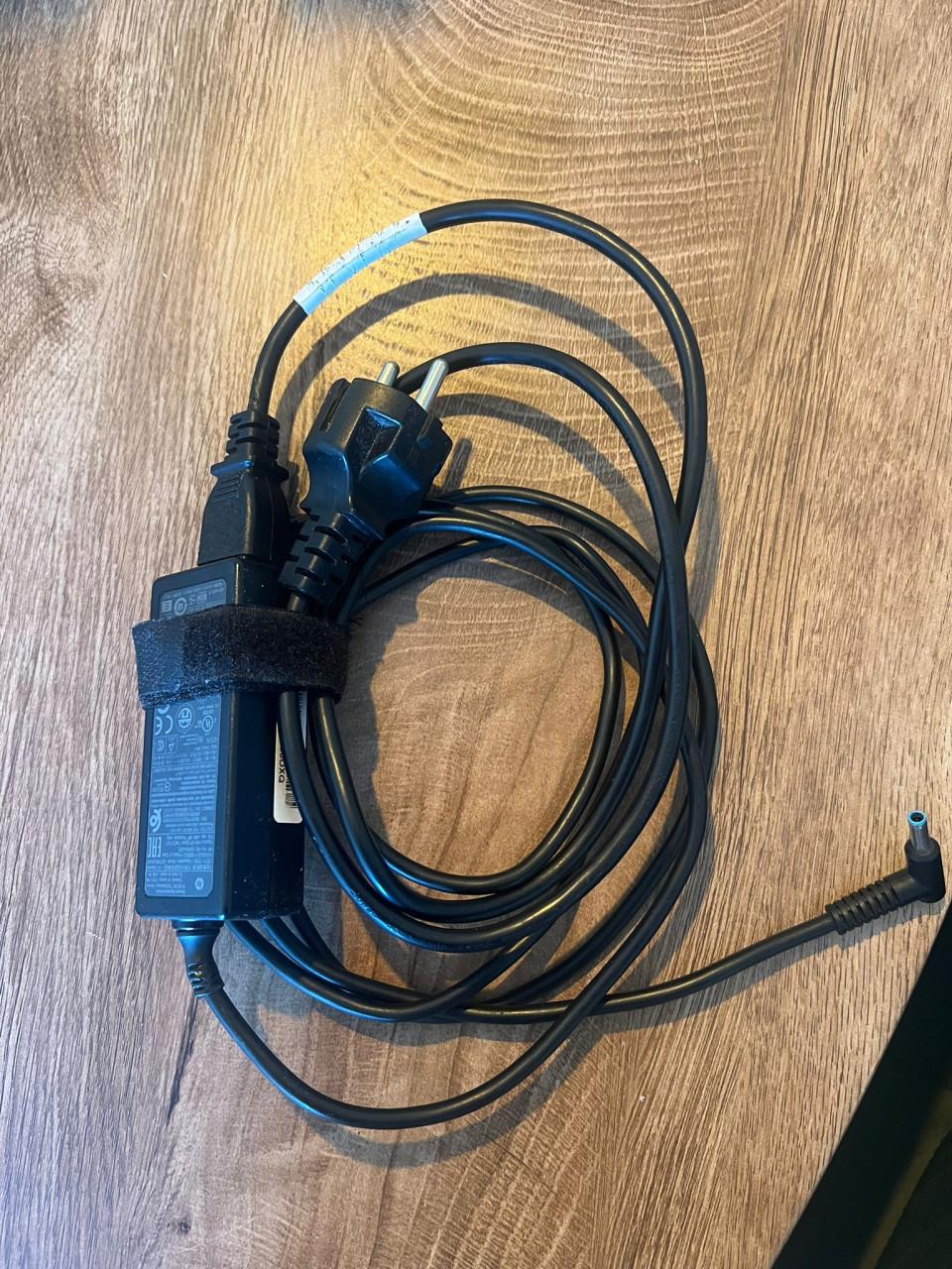 HP Pavilion i7 15-eh3843nd in nieuwstaat €600