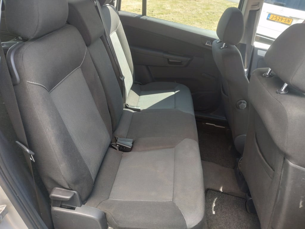 Opel Zafira 1.8i cosmo | 7-persoons