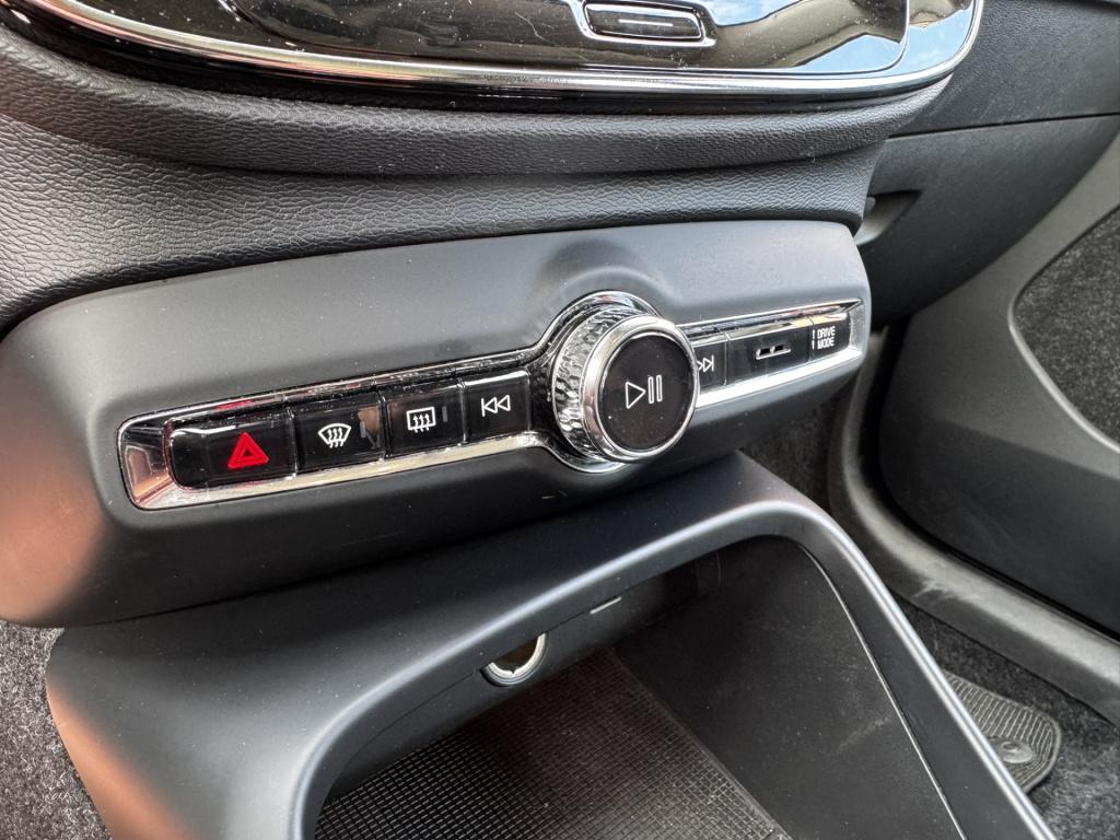 Volvo XC40 2.0 t4 inscription automaat | leer | 19'' lmv | trekhaak