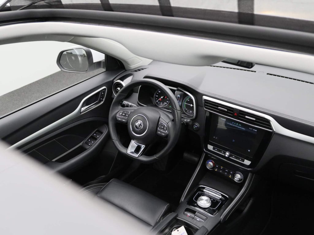 MG Zs-ev mg luxury 45 kwh aut. | panoramadak | leder | navigatie | airco | 