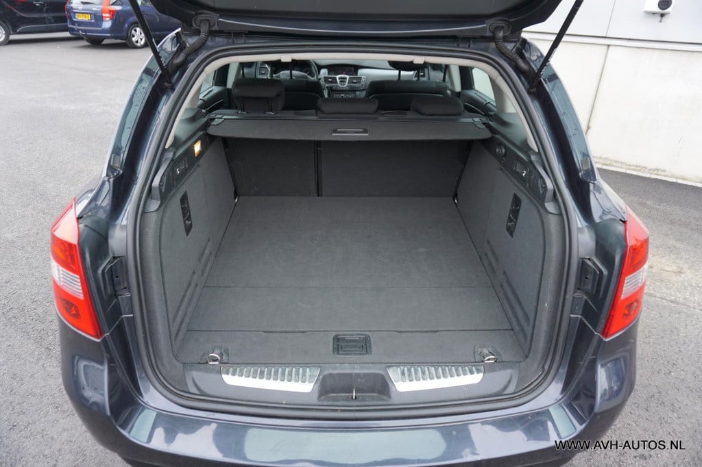 Renault Laguna estate 2.0 16v sélection business