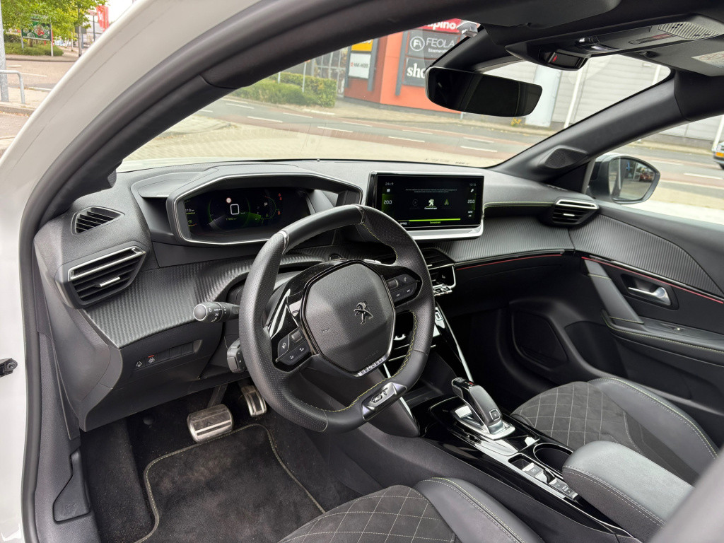 Peugeot 208 1.2 puretech gt pack