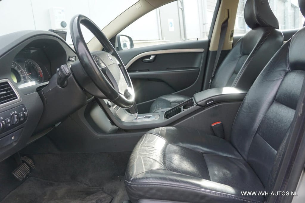 Volvo S80 2.5 t momentum automaat