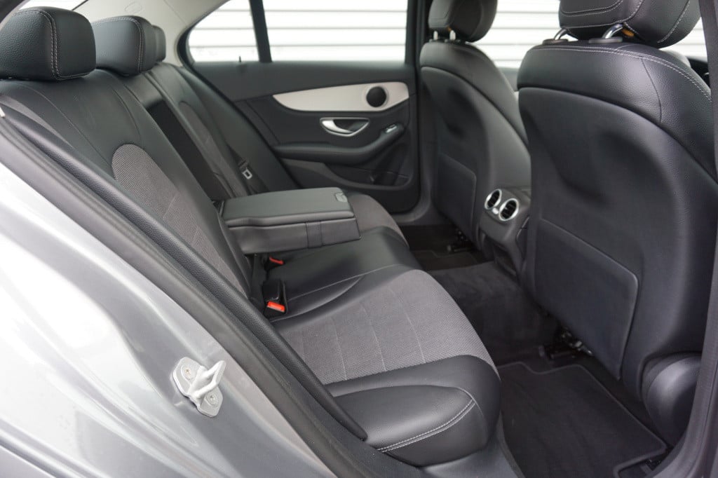 Mercedes-Benz C-Klasse 180 prestige climate / navi / cruise / stoelverw. / 