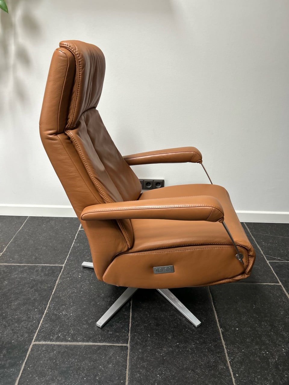 Luxe relax fauteuil, elektrisch bedienbaar met accu