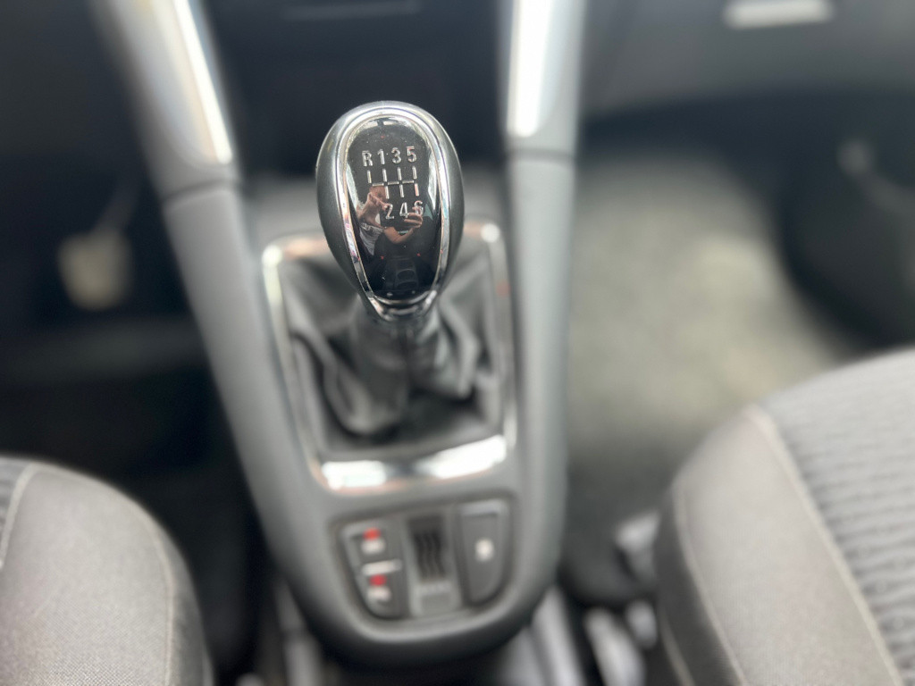 Opel Zafira tourer 1.6 edition turbo 7p. //nap//navi//clima