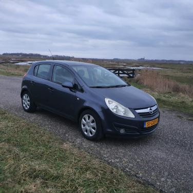 Opel Corsa 1.4-16V Enjoy 5 deurs