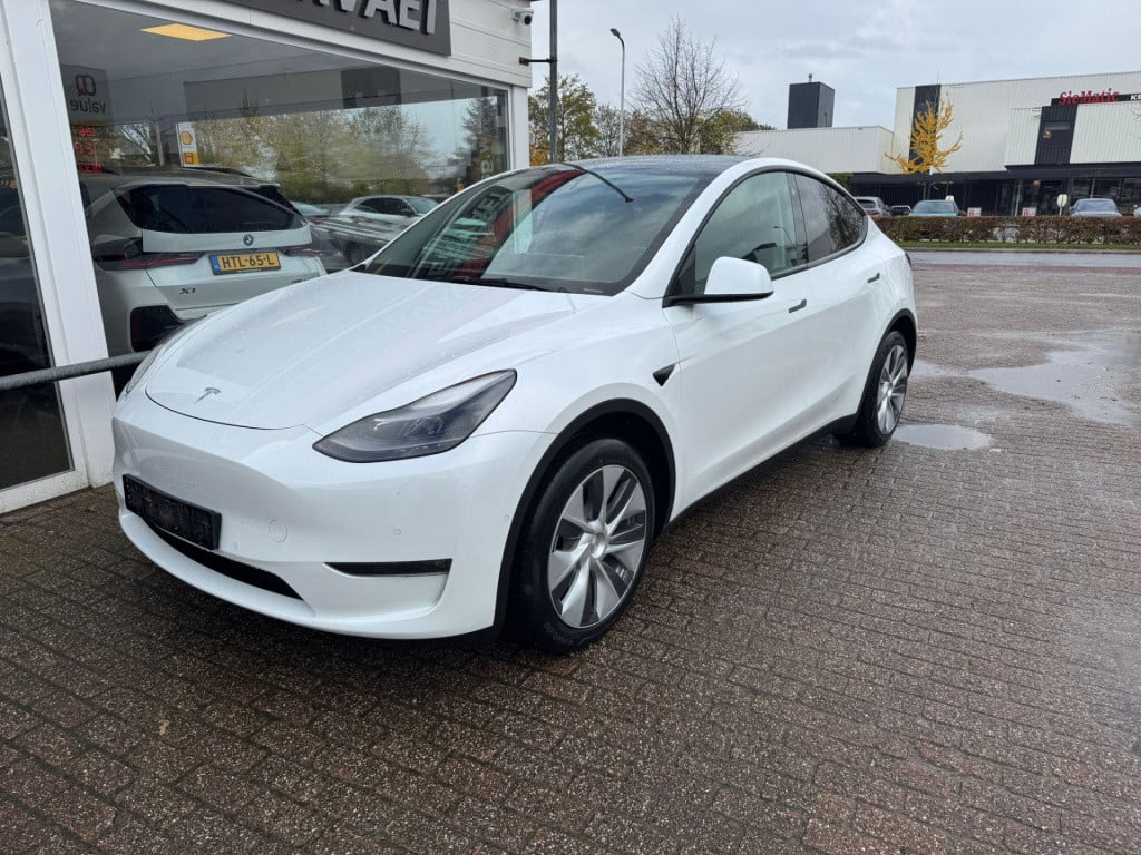 Tesla Model Y long range awd 75 kwh