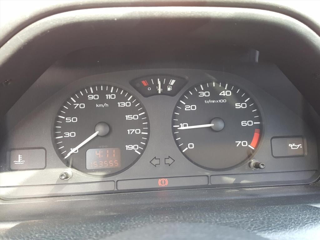 Peugeot 106 1.1 xr 5dr xt | schuifdak | toerenteller |