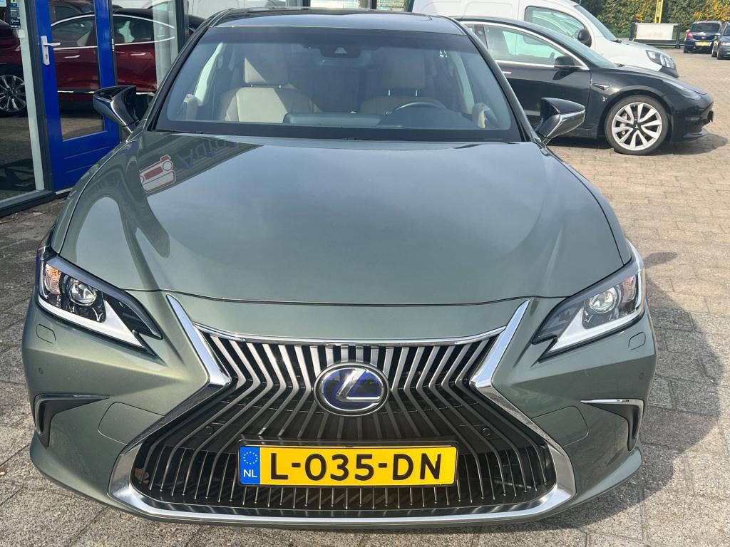 Lexus Es 300h luxury line , elektrisch panodak enz..