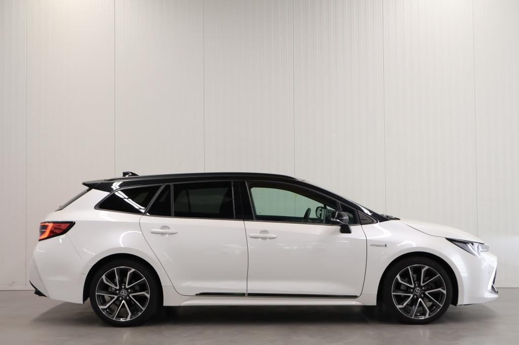 Toyota Corolla Touring Sports 2.0 hybrid executive