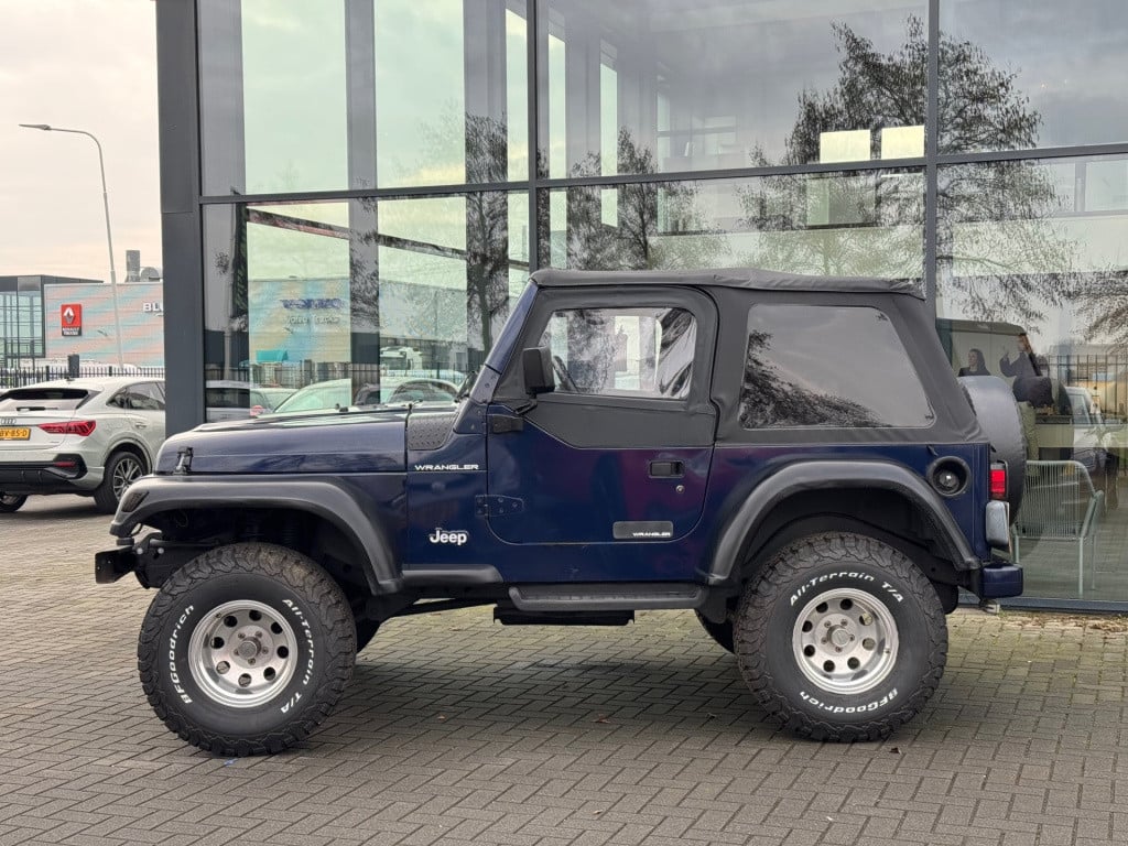 Jeep Wrangler 2.5i softtop + hardtop